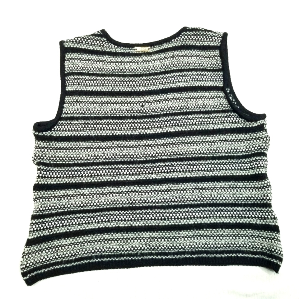 St. John Sport Sleeveless Vest Shell Top Pullover Black White Stretch Small